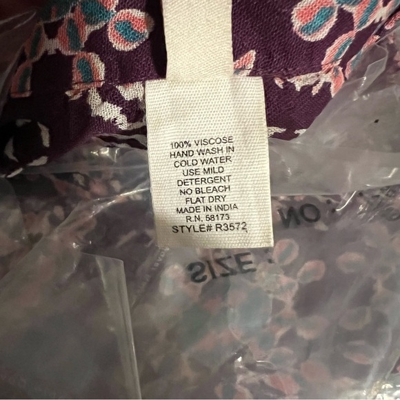 NWT Anthropologie RAGA Varsha Button Down Notched Collar Top. Size S / M / L - Picture 9 of 10